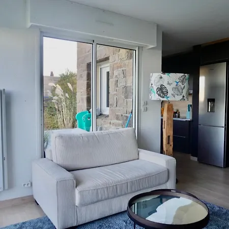 Beautiful With Sea And Garden View *